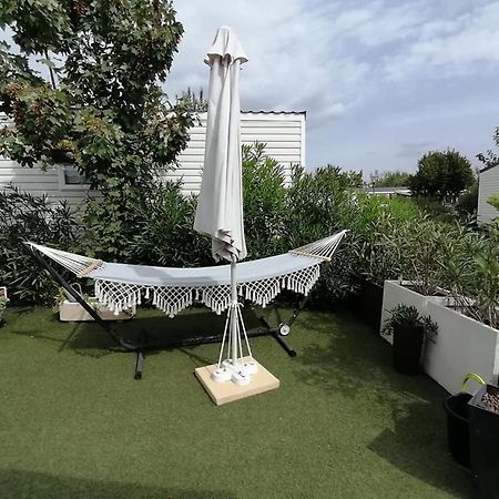 Camping Le Montourey Azur 78 Hotell Fréjus Eksteriør bilde