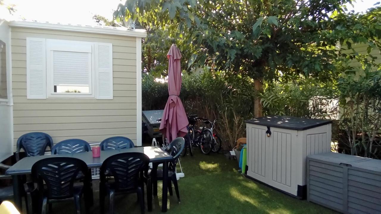 Camping Le Montourey Azur 78 Hotell Fréjus Eksteriør bilde